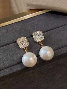 2 paires de boucles d'oreilles pendantes élégantes et vintage pour femmes, ornées de perles et de Zircone cubiques. Léger, pour un port casual, de soirée, de mariage, pour tous les jours, au printemps/été.