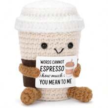1 pieza Tejido a crochet ¡¡¡El café es absolutamente lindo!!! Un pequeño recordatorio positivo de lo importante que es. Bien hecho, costuras impecables y forma perfecta. Pequeño tamaño encantador para exhibir. Cuando lo sostienes, sentirás un toque tan suave, pero no será blando.