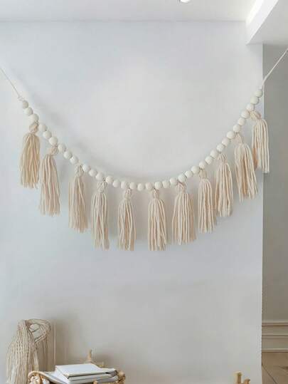 Beige Tassel Floral Wreath, Bohemian Style Fabric Tassel Floral Wreath With Wooden Beads, Handmade, No Electricity Needed, No Feathers, Suitable For Party, Home Decor, Room Decor, Bedroom Decor, Wall Decor