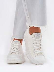 حذاء رياضي نسائي ذو منصة مطرزة LeeCooper LCW-25-31-3465L - أبيض - مشاهدة 10