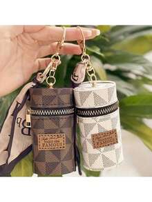 Uma bolsa clássica vintage com zíper decorado com um cachecol, portátil e multifuncional, com um porta-chaves clássico, uma pequena bolsa clássica vintage e acessórios. Inclui um chaveiro tipo carteira rosa, um chaveiro com estampa vintage e elegante em formato de caixa de batom e uma bolsa para guardar fones de ouvido Bluetooth. - Multicolorido - Ver 7