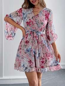 PoPoHouse 女士夏季连衣裙，透气舒适轻盈，印花荷叶边喇叭袖，腰部设计，适合日常通勤和度假穿着，优雅时尚。春夏连衣裙，情人节连衣裙，海滩度假连衣裙。