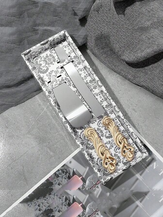 Un conjunto de vajilla vintage para pastel, recuerdos de boda de acero inoxidable, cuchillo de pastel con tema antiguo creativo, adecuado para celebraciones de bodas, con un diseño elegante y estiloso