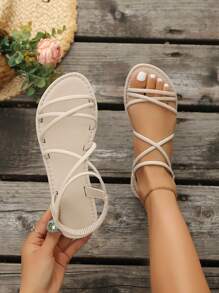 Neue Mode Flache Sandalen, Mädchen Slip-On Riemchen Sandalen, Sommer gewebte Peep Zehen Römerstil Flache Sandalen, Komfortable atmungsaktive Lässig Sandalen geeignet für den täglichen Gebrauch, modisches Kreuz-Riemen Design, leichte Slip-On Flache Sandalen in Schwarz, Beige, Khaki, Grün