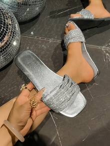 Summer New Casual Fashion Simple Peep Toe Flat Glass Rhinestone Cross-Strap Slip-On Women Sandals,Beach Outfits - Silver - View 4
