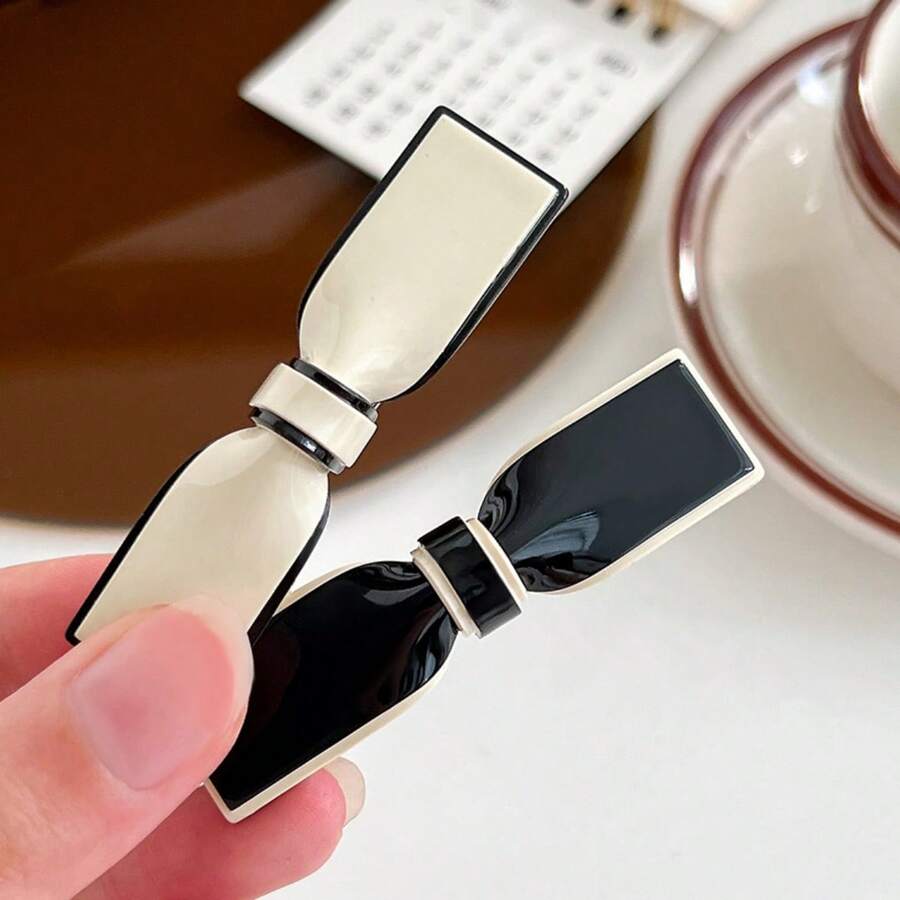 2pcs Minimalist Fashion Bowknot Clamp Hair Clips, Black & White - Multicolor - View 1