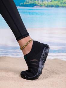 ZVB Unisex Aqua Shoes, Suitable For Barefoot Lovers, Swimming & Diving, Soft-Soled Beach Shoes, Quick-Drying Outdoor Summer Sandals, Fishing Water Shoes, Non-Slip & Breathable Wading Shoes - Black - View 9