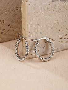 1 par de pendientes redondos versátiles de aro retorcido de acero inoxidable, aptos para uso diario de mujeres - Plateado - Ver 2