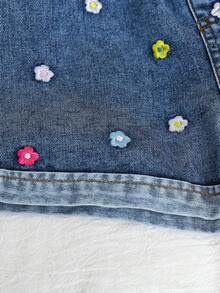 2pcs/Set Girls Flower Embroidery Denim Shorts, Casual Street Jeans For Summer Vacation
