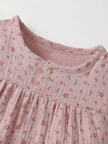 MommBaby Newborn Baby Ditsy Floral Cap Sleeve Romper With Shorts