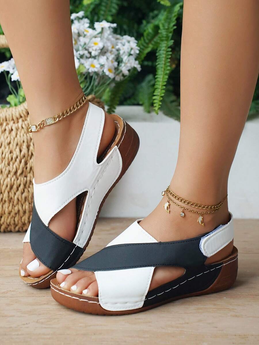 Giày sandal đế xuồng màu xanh và trắng họa tiết chắp vá phong cách Bohemian mùa hè dành cho nữ, giày sandal đế bằng thoải mái, chắc chắn, thoải mái khi đi ngoài trời, giày sandal cỡ lớn, vui lòng đặt hàng theo chiều dài chân thực tế vì kích thước có thể nhỏ hơn - Đen và trắng - Xem 1