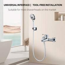 1根PVC材质淋浴管，结实耐用，不易缠绕，适用于浴室淋浴喷头、浴室等浴室用品及工具。