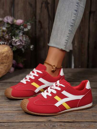 1 Pair Women's Casual Sporty Shoes, Classic Striped Colorblock Design, Low-Top Round Toe Lace-Up Breathable Lightweight Running Sneakers, Suitable For Daily Casual Wear And Workout, All Season