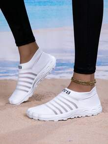 ZVB Couple's Water Shoes Suitable For Barefoot Enthusiasts, Soft-Soled Women's Beach Shoes For Swimming, Diving, Fishing, Outdoor Quick-Dry Summer Sandals, Non-Slip & Breathable - White - View 4