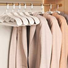 7/1pc多功能大号宽肩衣架防滑抗皱干湿通用衣架裤架，适合悬挂收纳西装、大衣、羽绒服、裙子、裤子，家庭收纳的好选择。 - 彩色 - 查看 5