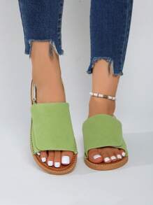 Sandalias planas de talla grande de estilo europeo y americano para mujer, nuevas para el verano de 2025, de moda, estilo romano para la playa