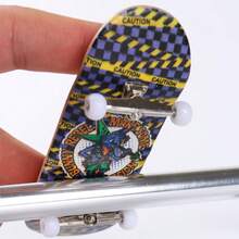 1pc 34mm Professional Finger Skateboard, Double Kick Skull & Alien Design, Maple Wood Material Mini Finger Skateboard, Stress Relief Creative Toy