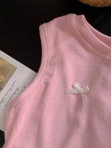 Süßes Sommer-Trägertop für Kleine Mädchen mit Schleifenapplikation und Rüschensaum - Pink - Übersicht 5