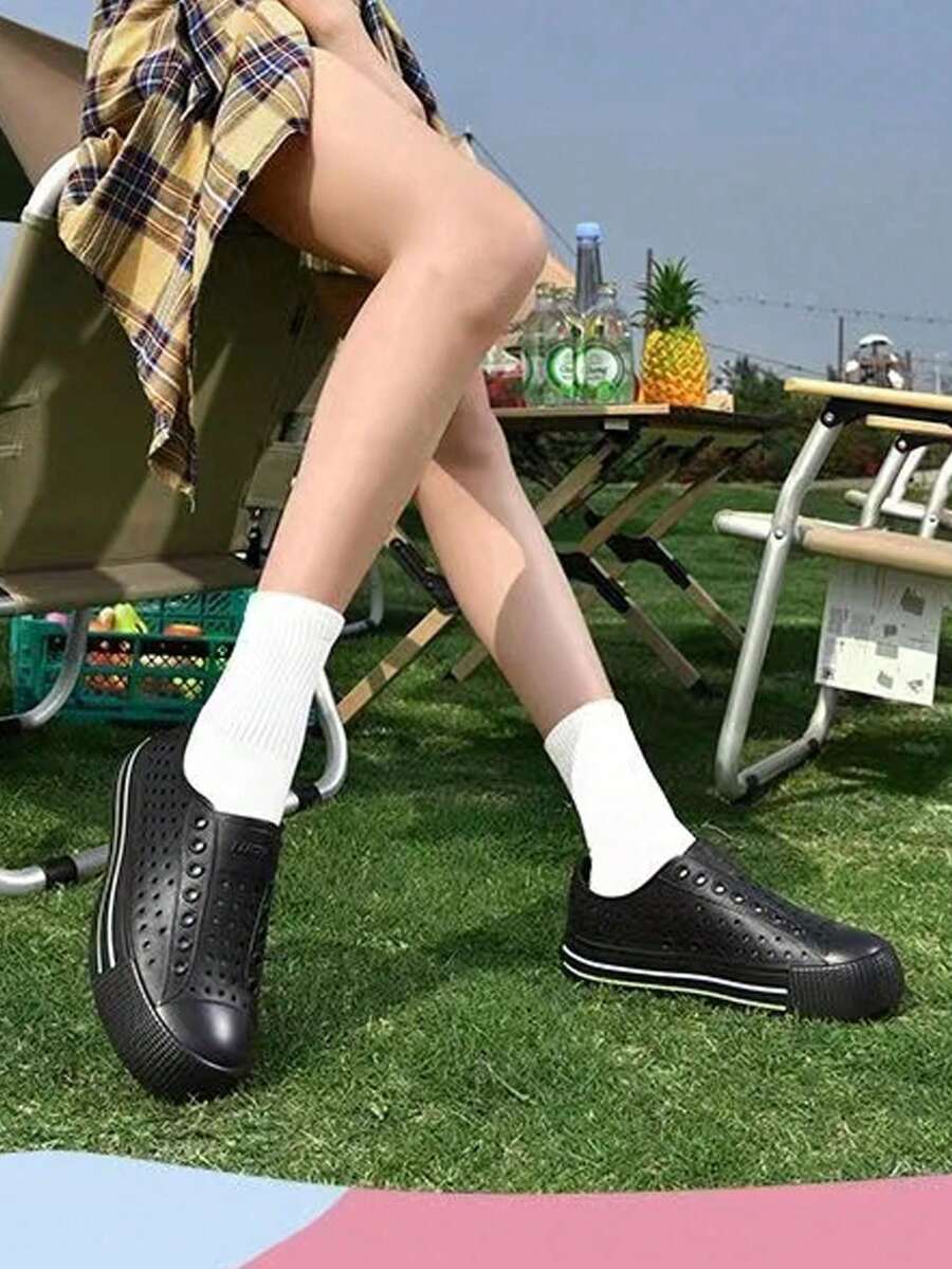Dép xăng đan mùa hè unisex, nhẹ và thoải mái, kiểu dép bít mũi thoáng khí đa năng thích hợp cho đi biển/thường ngày, nhiều màu sắc để lựa chọn. - màu đen - Xem 1