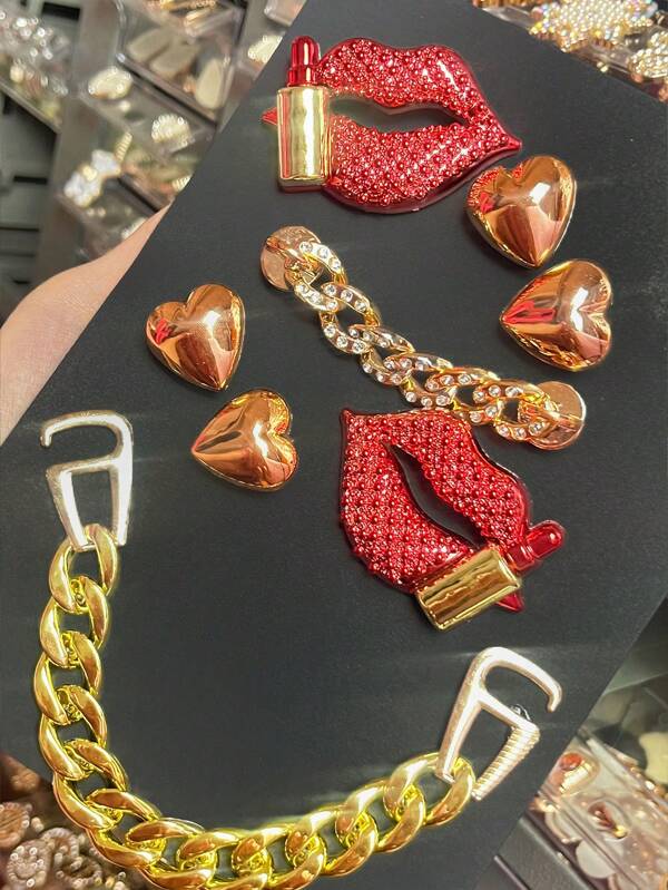 Decoraciones para zapatos con cadenas brillantes en forma de labios y boca dorada, para personalizar sandalias