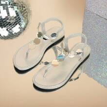 全新Moonlight Variations银色镜面趾带凉鞋，时尚前卫。让你的双眸闪耀纯粹的波西米亚色彩 - 銀色 - 查看 3