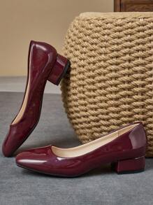Sapatos femininos de salto alto, bico quadrado, slip-on, casuais, retrô, versáteis, de alta qualidade, para férias, viagens, compras, atividades ao ar livre, vinho tinto