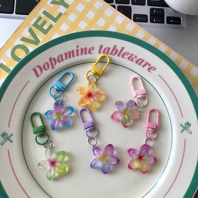 6 Stücke neue zweifarbige Jasmin Blumen Schlüsselanhänger aus Harz, Blumen Schlüsselanhänger für Auto, Rucksack Dekoration