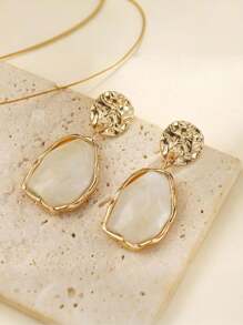 1 Paar vintage-inspierierte goldene personalisierte Damen-Ohrringe, modische, feminine und vielseitige Ohrringe, überdimensionierte palastinspirierte Ohrringe, hochwertige leichte Luxus-Asymmetrische geometrische Ohrringe aus Harz, geeignet für den täglichen Gebrauch, Geschenk für Mutter, Freundin