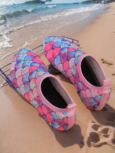 1 coppia di scarpe da acqua antiscivolo con suola in gomma per bambine, con motivo a forma di squalo per il parco acquatico, scarpe da mare traspiranti e morbide per nuoto, immersioni e yoga per bambini, scarpe per camminare per neonati