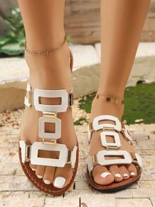 Sandálias rasteiras femininas com fivela quadrada e decoração, sandálias de praia femininas, primavera/verão