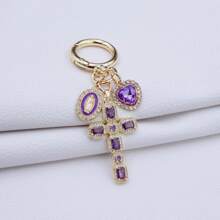 Porte-clés élégant avec Vierge Marie et croix de strass, en matériau de cuivre, convient pour les sacs, les voitures et comme cadeau. Accessoires de voiture, breloques de sac, accessoires scolaires, mignons, gothiques, Y2K