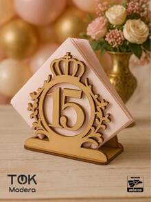 Servilletero Decorativo para Fiesta de XV Años en Madera MDF – Diseño Ornamental Redondo con Número 15 y Corona – Adorno de Mesa Estilo Elegante para Celebración Especial - Café integral - Ver 1