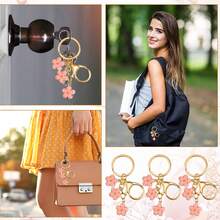 20/Bộ Móc khóa hoa, quà tặng tiệc, móc khóa hoa có thẻ Kraft, túi Organza cho khách, quà lưu niệm, tiệc mừng em bé chào đời - Hồng - Xem 5