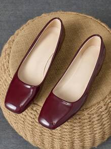 Sapatos femininos de salto alto, bico quadrado, slip-on, casuais, retrô, versáteis, de alta qualidade, para férias, viagens, compras, atividades ao ar livre, vinho tinto
