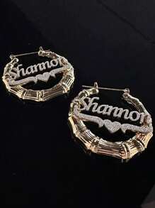 1 Set de joyería personalizada con texto de moda, collar con placa con nombre, juego de aretes exageradamente grandes, estilo enamorado del Día de San Valentín, collar enchapado en oro de 18k de acero inoxidable, empaquetado en una elegante caja de regalo de alta gama, como regalo para seres queridos en el Día de la Madre y el Día de San Valentín