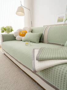 1 pieza Cubierta de sofá de tela de seda fina de unicolor, estilo minimalista, de nueva llegada para primavera/verano - Tela suave y fresca, lavable a máquina, antideslizante, resistente a rasguños, apta para sofás individuales, dobles y triples - Tela de poliéster de alta densidad, apta para dormitorio, sala de estar, comedor, decoración de oficina y hogar.