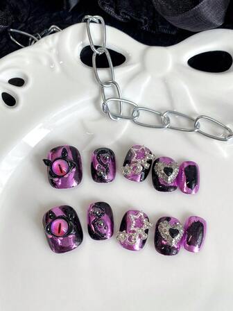 一套短方形紫色镀金魔法金粉闪亮深色Y2K辣妹手工按压指甲，甜美酷炫朋克气质，适合派对、生日、聚会等场合美甲用品指甲