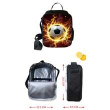 足球主题儿童保温午餐袋。大容量涤纶斜挎午餐袋，适合学生和上班族。学校用品，返校季