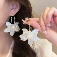 2pcs Vintage Acrylic Jasmine White Flower Earrings, Elegant Niche Luxury Floral Earrings - Flower Earrings - View 12