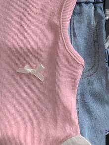 Süßes Sommer-Trägertop für Kleine Mädchen mit Schleifenapplikation und Rüschensaum - Pink - Übersicht 4