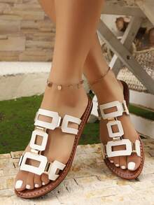 Sandálias rasteiras femininas com fivela quadrada e decoração, sandálias de praia femininas, primavera/verão