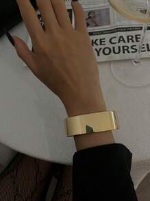 1pc Retro Coin Style Square Simple Smooth Metal Bracelet, Fashion Luxury Casual Daily Couple Wedding Travel Versatile Jewelry Gift For Women