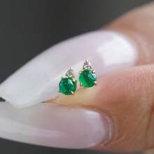 A Pair Of S925 Sterling Silver Stud Earrings, Simple And Fashionable Ear Piercing Earrings, Personalized Light Luxury French New Jewelry For Ladies
