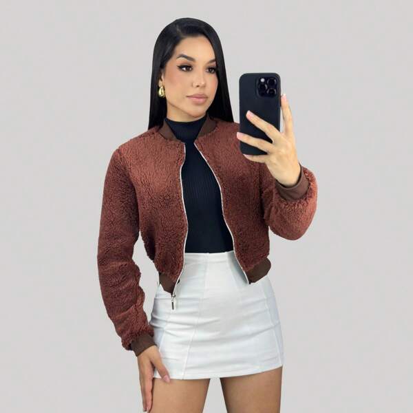 Jaqueta Teddy Pelúcia Feminina Casaco Cropped Tedy Inverno  Simples