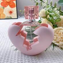 Pink Heart Perfume - Long Lasting Light Fragrance With Sweet Coconut And Candy Base, Formaldehyde Free Romantic Gift, Suitable For Dating And Daily Use, Pink Box With Glittery Fragrance Formaldehyde-Free Romantic Gift For Dating And Everyday Use, Sparkling Fragrance In A Pink Box 100ml - Trái cây & cam quýt - Xem 1