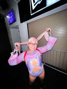 Lavender Holographic Keyhole Bodysuit – Festival Wear One-Piece - 紫色 - 查看 10