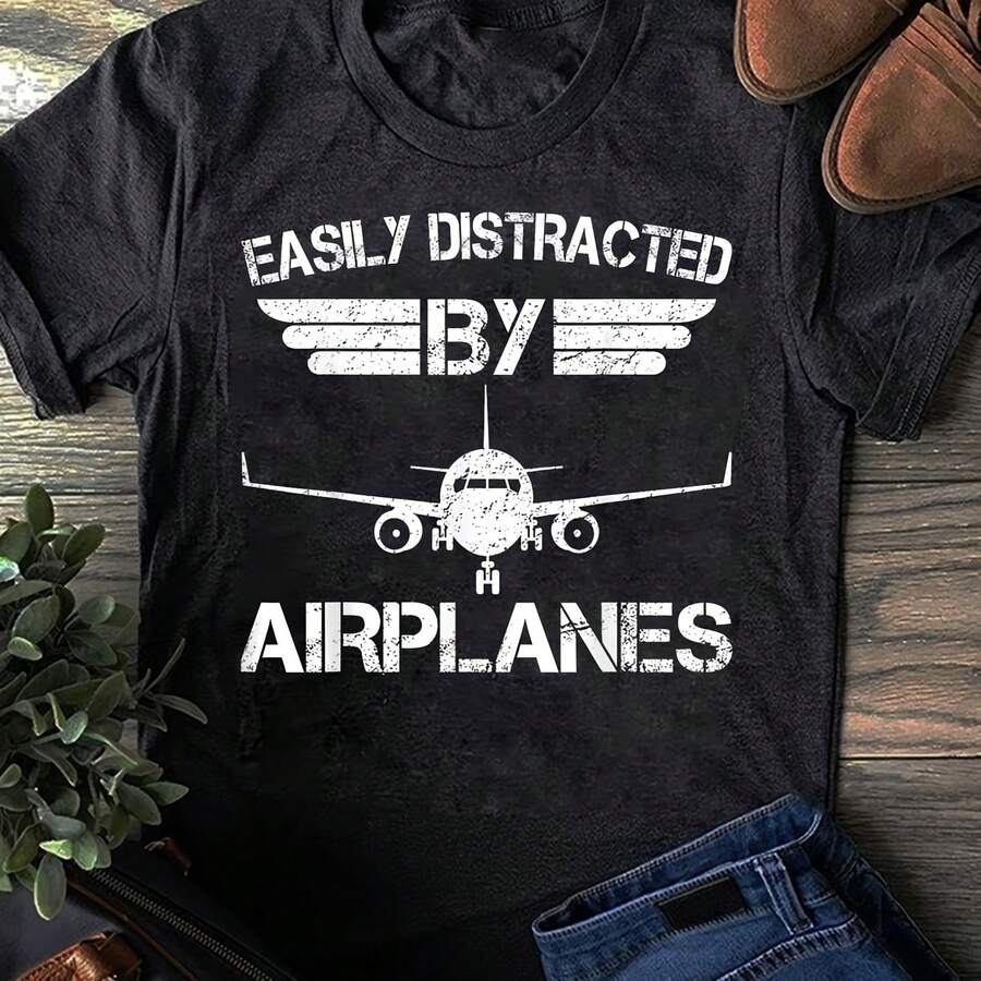 Camiseta de piloto, regalos de piloto, camiseta de aviación, camiseta de piloto divertida, regalo para piloto: Se distrae fácilmente por la aviación - Negro - Ver 1