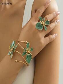European And American Fashion Metal Floral Open Cuff Bracelet And Ring Set