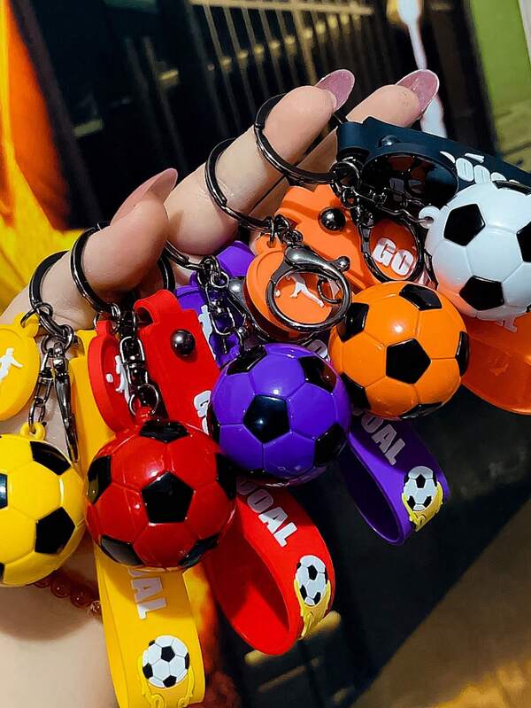 قلادة مفتاح كرة القدم الواقعية، قلادة مفتاح كرة القدم الكرتونية، تميمة حقيبة شخصية للأزواج، هدية صغيرة جميلة، هدايا راقية بالجملة