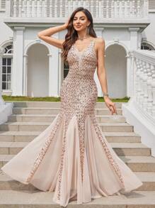 yanchunxier 1pc Elegant Sexy V-Neck Backless Sequin Embroidery Mesh Insert Fishtail Hem Knitted Bodycon Dress, Suitable For Wedding, Party, Formal Event, Graduation, Fall Women Attire